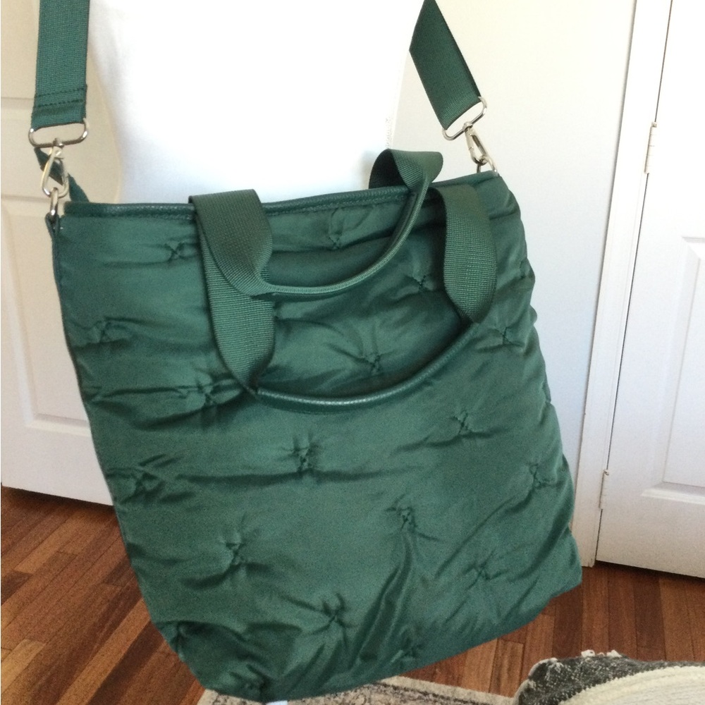 PRICE DROP! Green Puffer Bag Tote & Crossbody - Picture 2 of 15